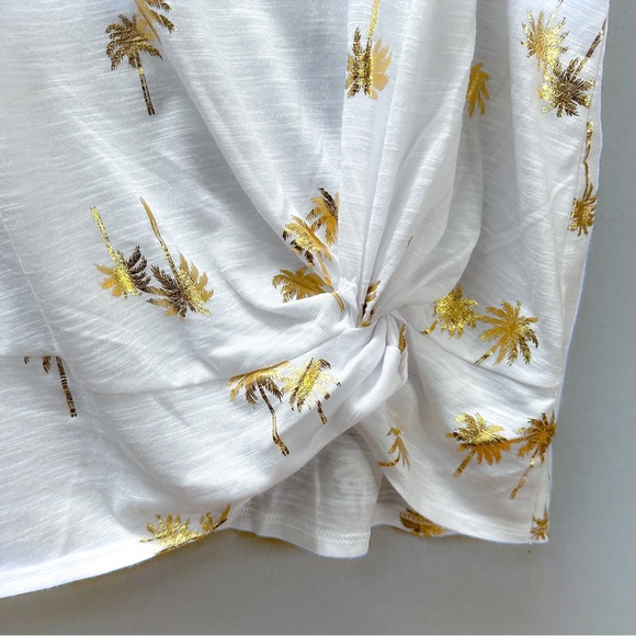 NWT! TORRID gold foil palm tree print skin tee, 2X. - Picture 7 of 9